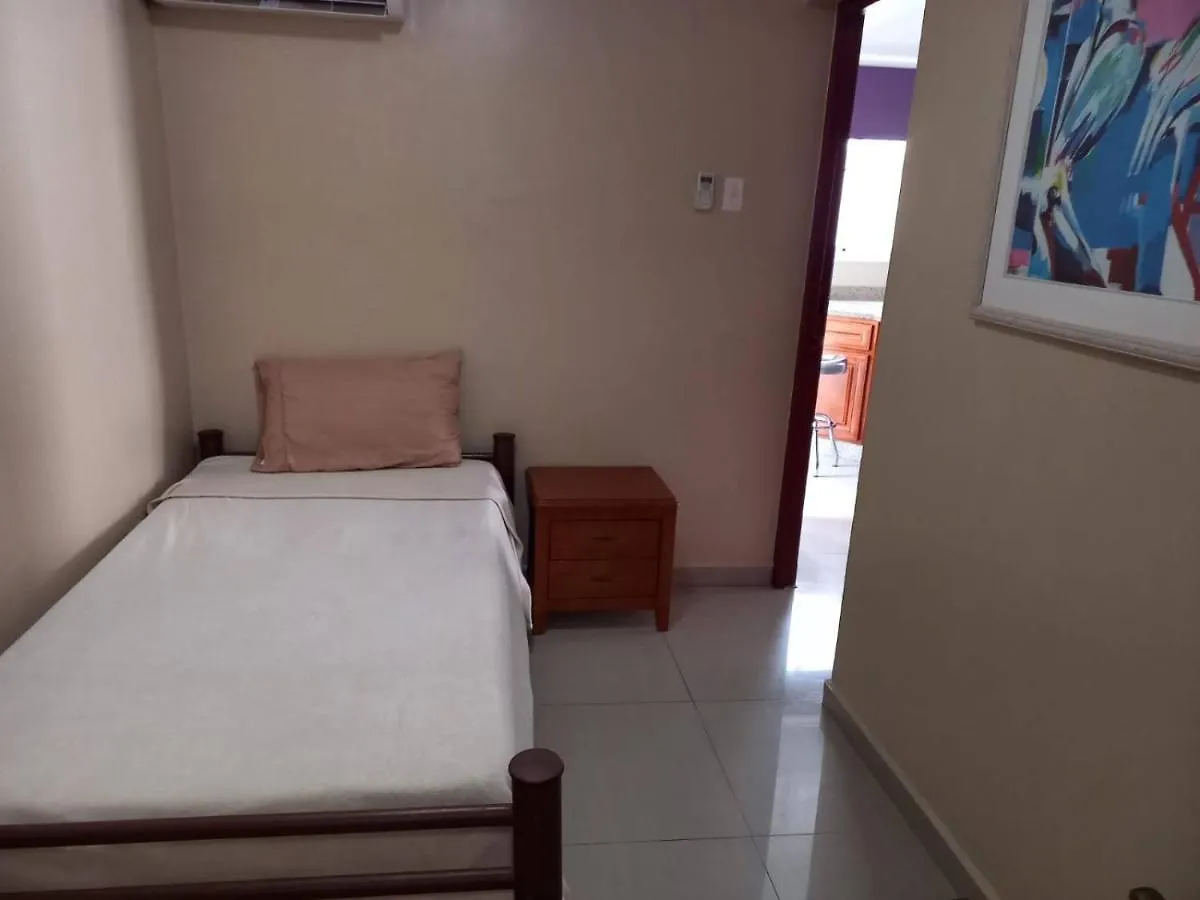 Pista Q Hostel And Apartments Oranjestad