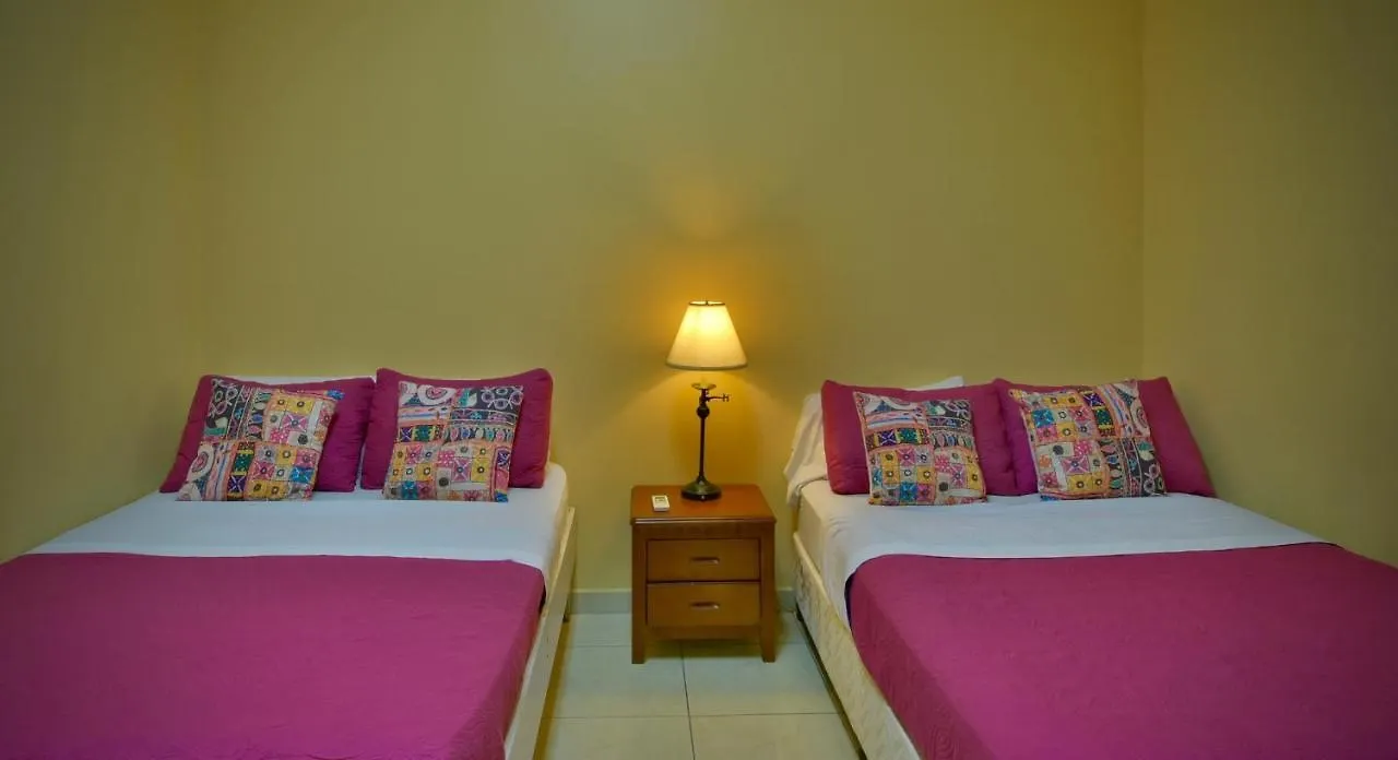 Pista Q Hostel And Apartments Oranjestad 0*,  Aruba