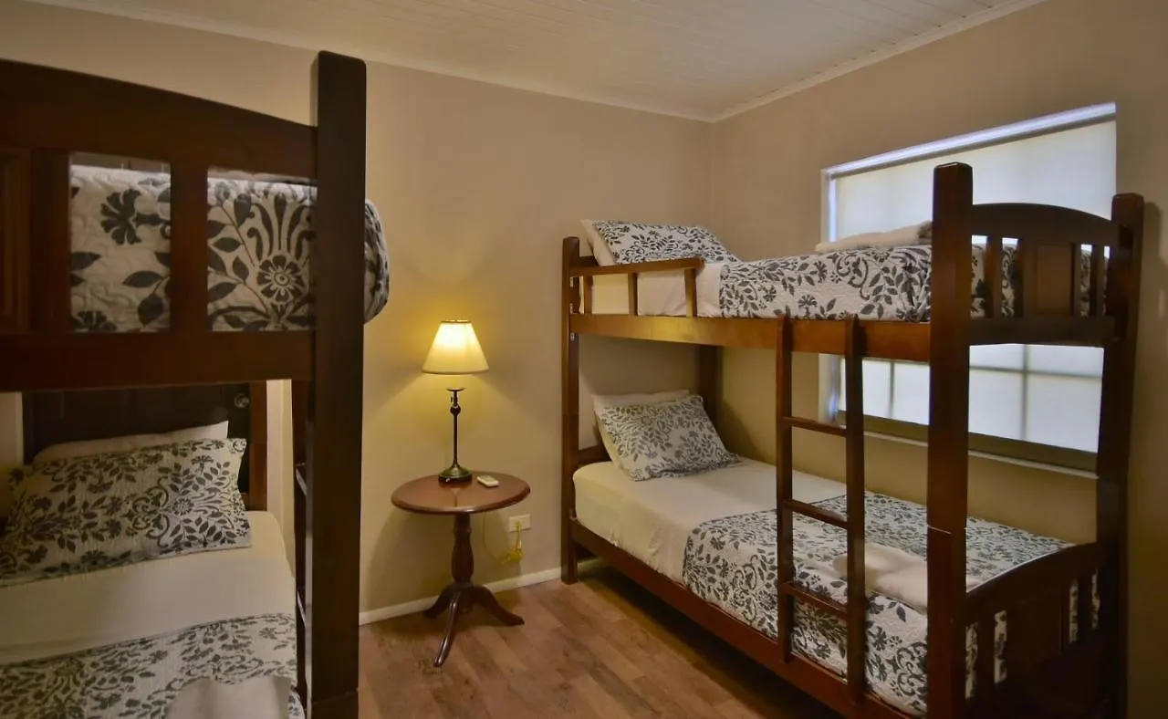 Pista Q Hostel And Apartments Oranjestad 0*,  Aruba