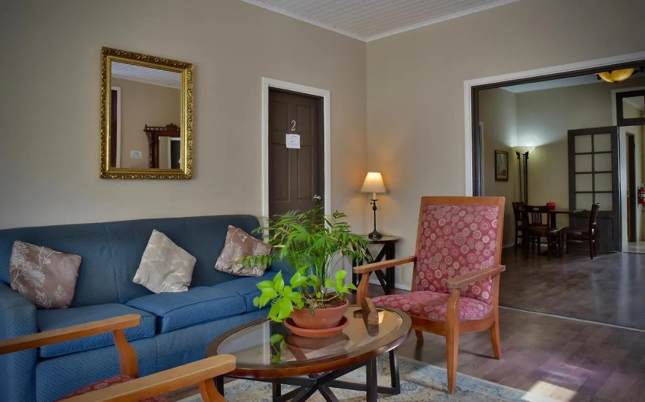 Pista Q Hostel And Apartments Oranjestad